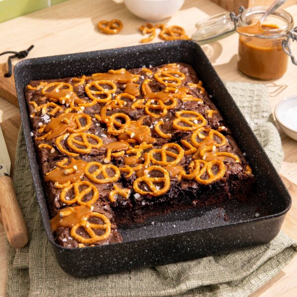 Scoville Neverstick 30cm Deep Baking Tray for Brownies